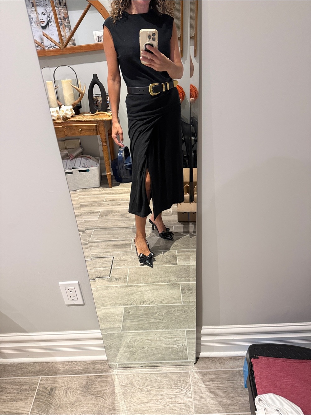 Vince Classic Black Midi Skirt xs with Side Slit and top from Vince in size smal